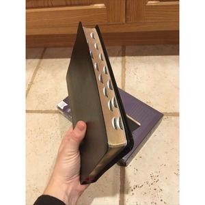 1995 NASB Bible | Black Bonded Leather | Thumb-Indexed NASB Bible